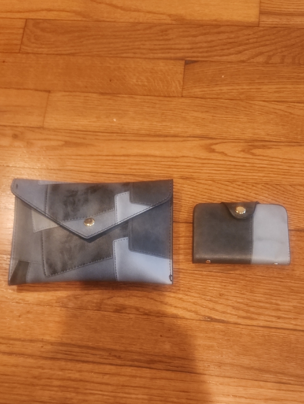 Two-Tone Gray Patchwork Envelope Clutch with Matching Card Wallet